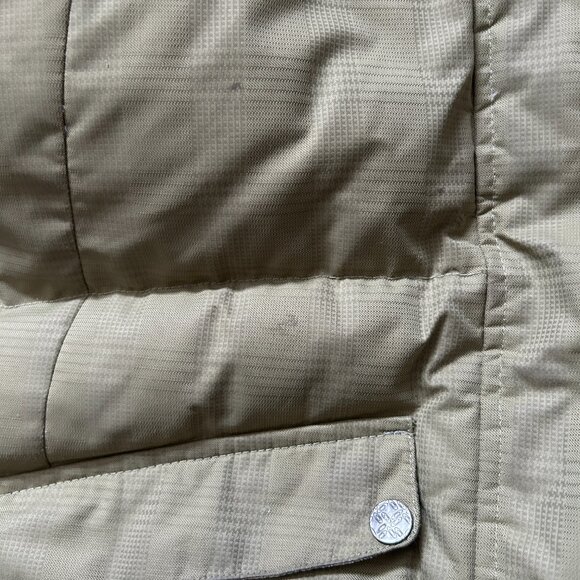 Womens Oakley Puffer Jacket - Picture 3 of 3